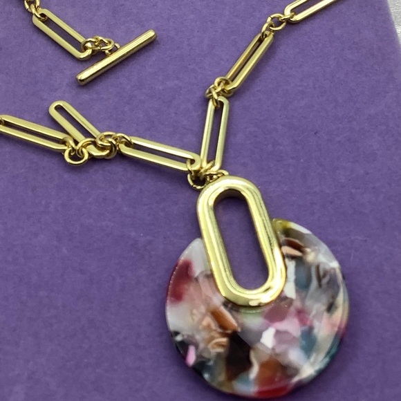 Vintage Talbots Mottled Acrylic Necklace and Earrings - Picture 5 of 6